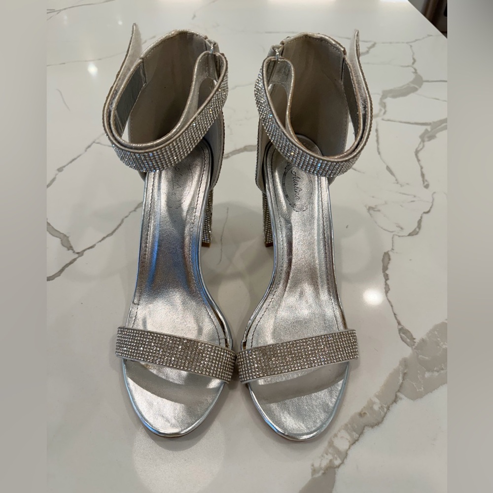 Chic Silver Rhinestone Open Toe Chunk Heel - Picture 3 of 5